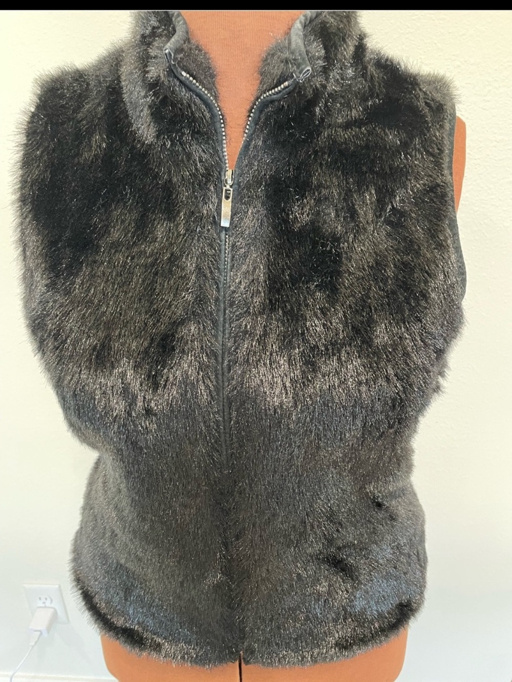 Women's Black Faux Fur Vest - Stand Collar Zip Front